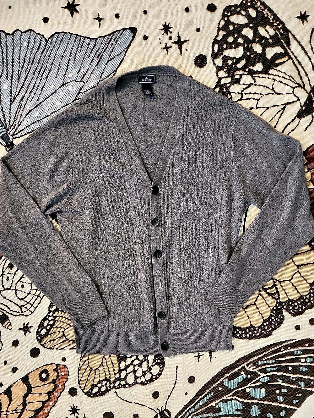 Dockers Gray Button-Front Cardigan – Size Medium (Missing A Button)